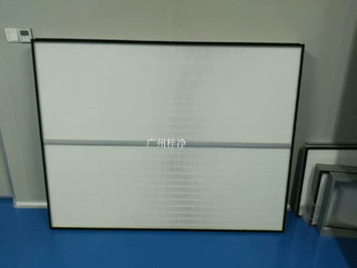 HEPA高效過濾網(wǎng)可廣泛用于光學(xué)電子、LCD液晶制造，生物醫(yī)藥、精密儀器、飲料食品，PCB印刷等行業(yè)無塵凈化車間的空調(diào)末端送風(fēng)處。